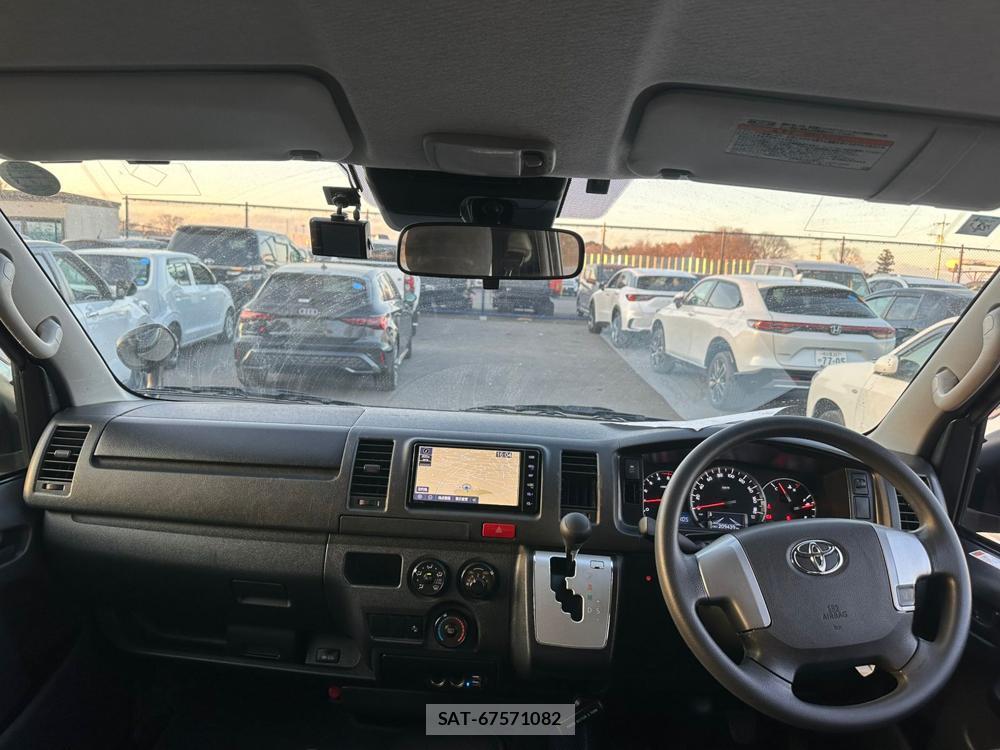Toyota HIACE VAN 2020 1611441-14