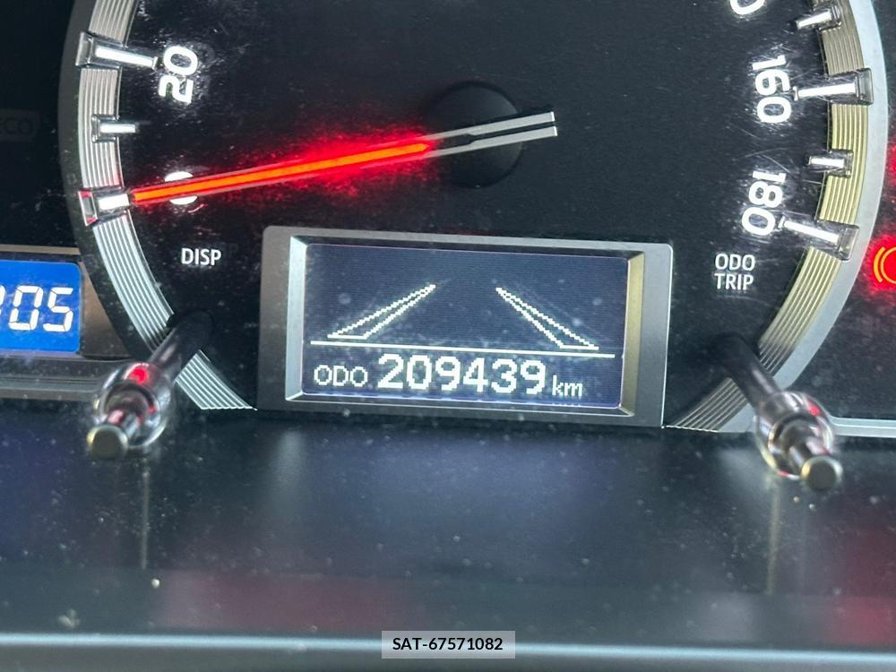 Toyota HIACE VAN 2020 1611441-17