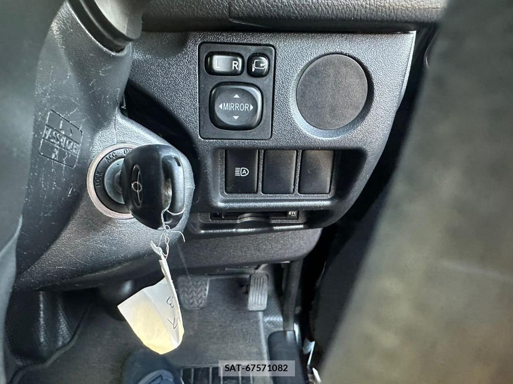 Toyota HIACE VAN 2020 1611441-18