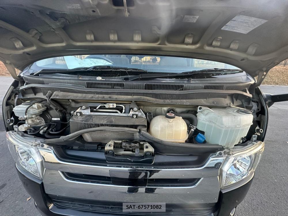 Toyota HIACE VAN 2020 1611441-31