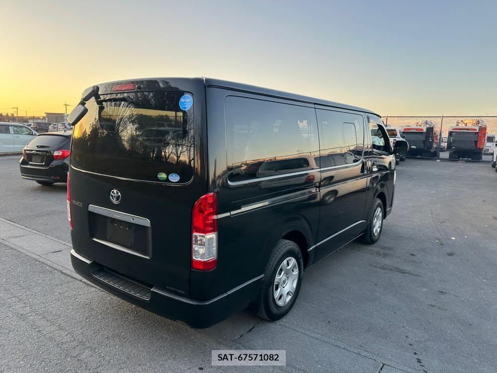 Toyota HIACE VAN 2020 1611441-4
