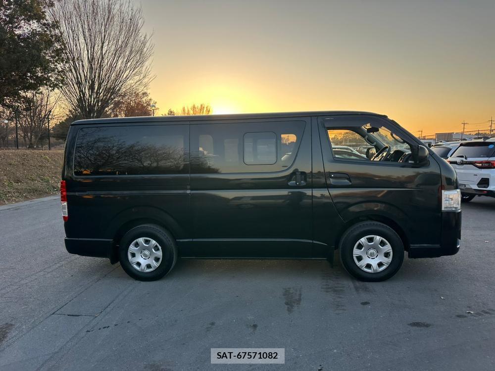 Toyota HIACE VAN 2020 1611441-5