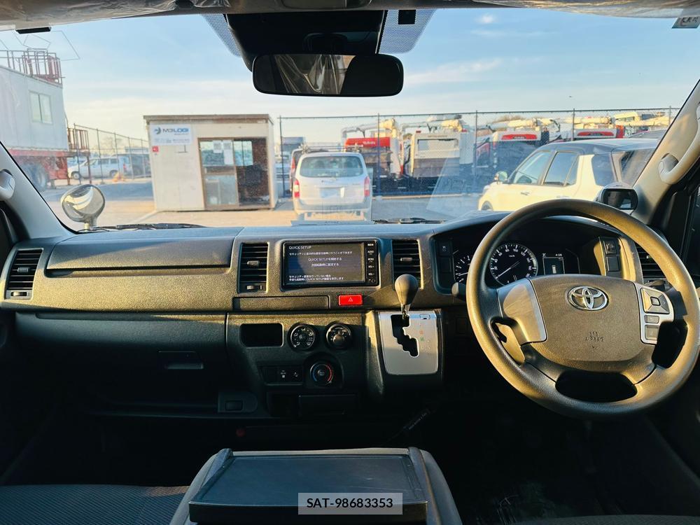 Toyota HIACE VAN 2020 2985605-12