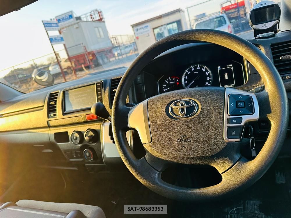 Toyota HIACE VAN 2020 2985605-14