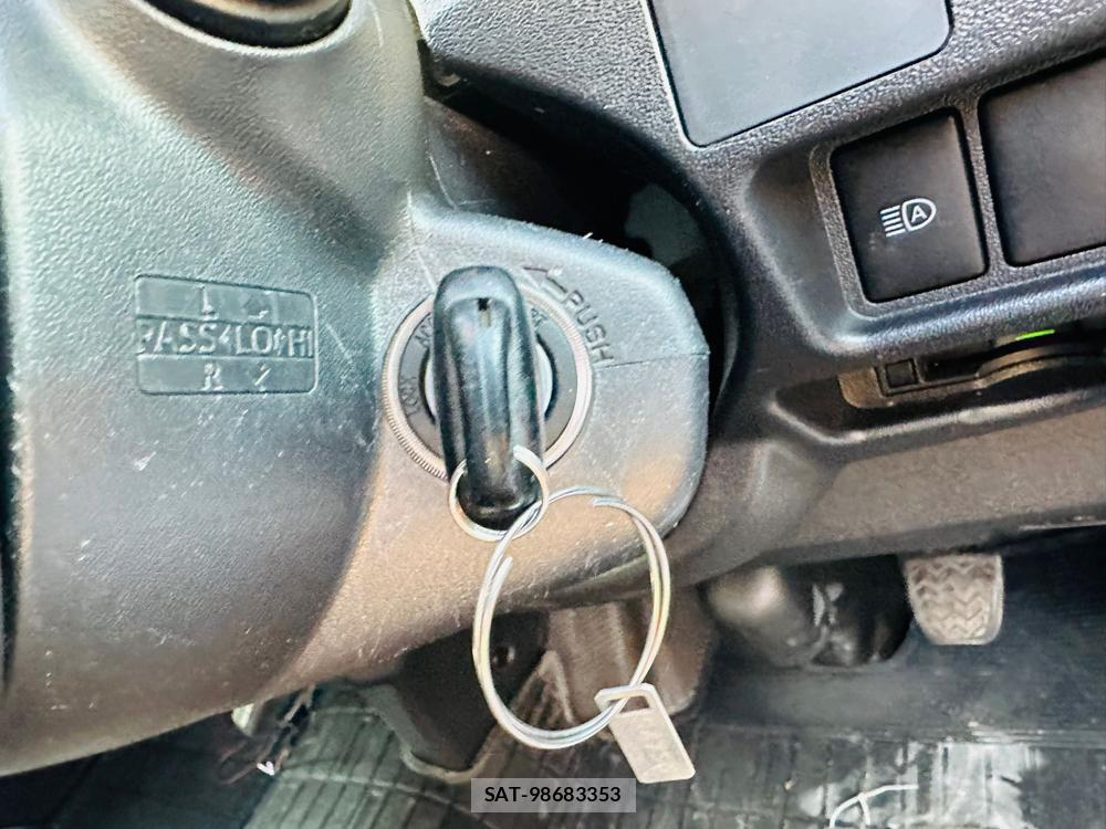 Toyota HIACE VAN 2020 2985605-16