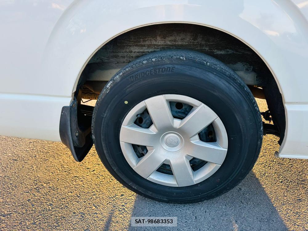 Toyota HIACE VAN 2020 2985605-28