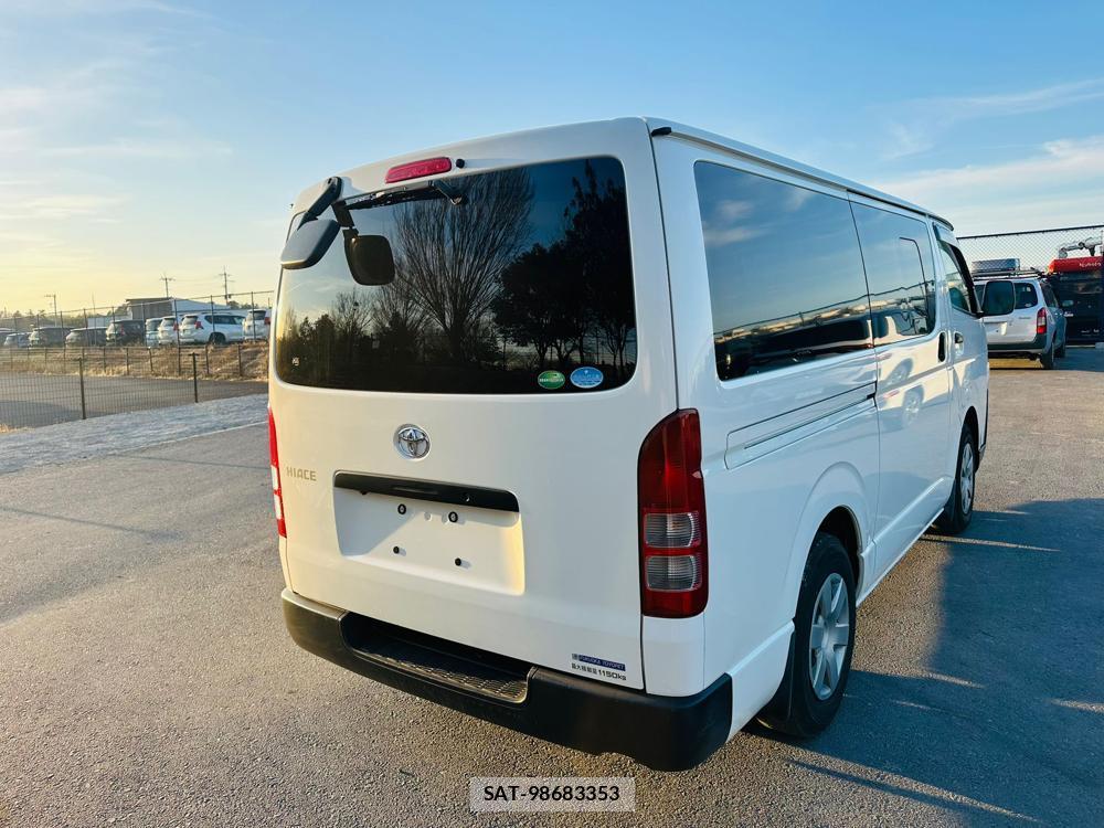 Toyota HIACE VAN 2020 2985605-4