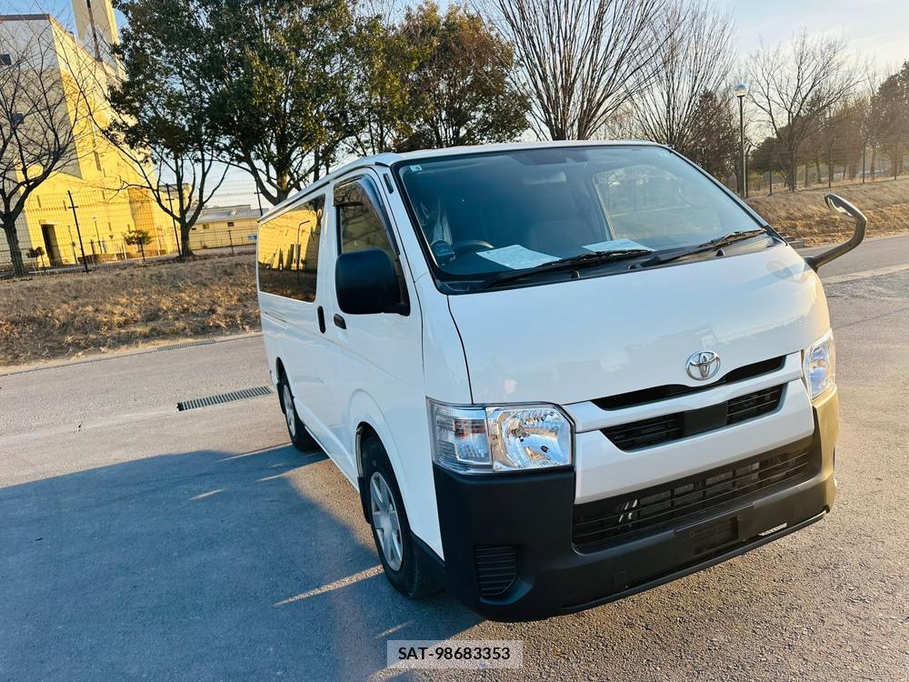 Toyota HIACE VAN 2020 2985605-6