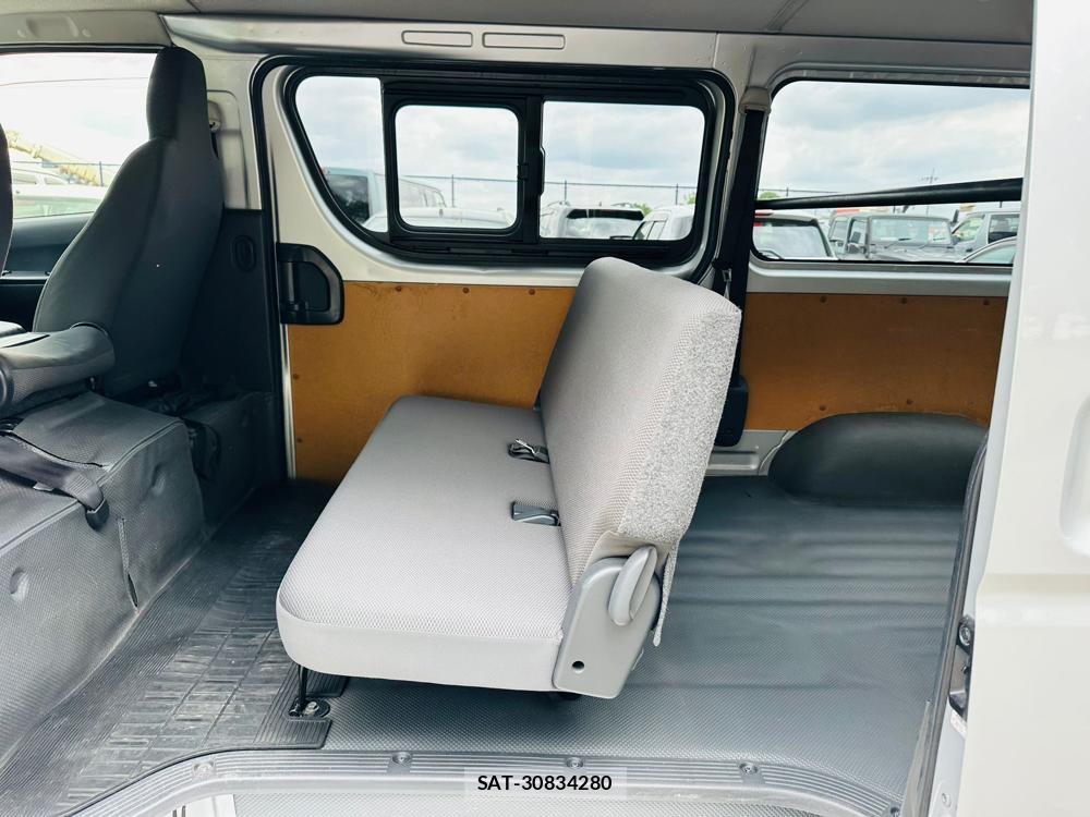 Toyota HIACE VAN 2020 6544239-9