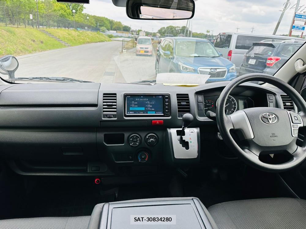 Toyota HIACE VAN 2020 6544239-12