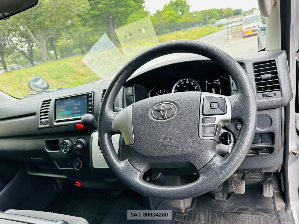 Toyota HIACE VAN 2020 6544239-14