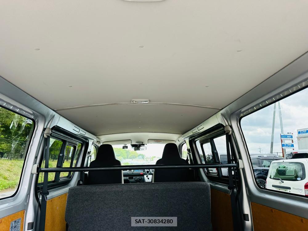 Toyota HIACE VAN 2020 6544239-24