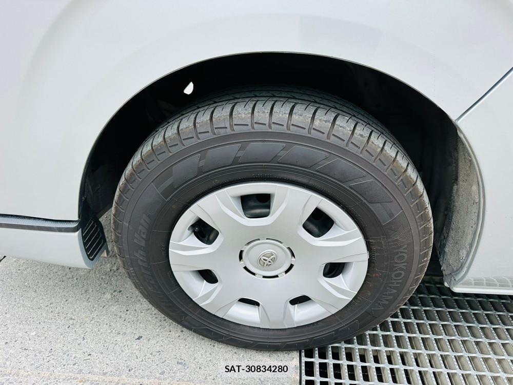 Toyota HIACE VAN 2020 6544239-29