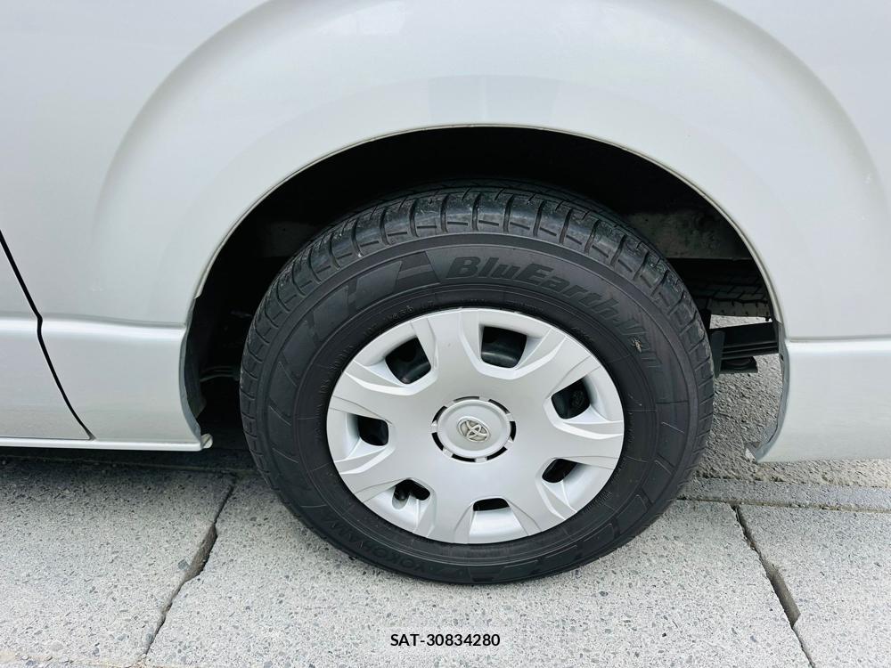 Toyota HIACE VAN 2020 6544239-30
