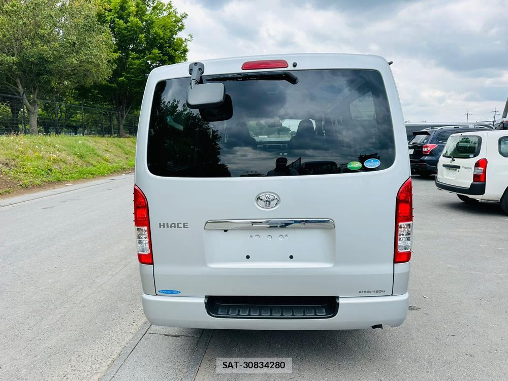 Toyota HIACE VAN 2020 6544239-3