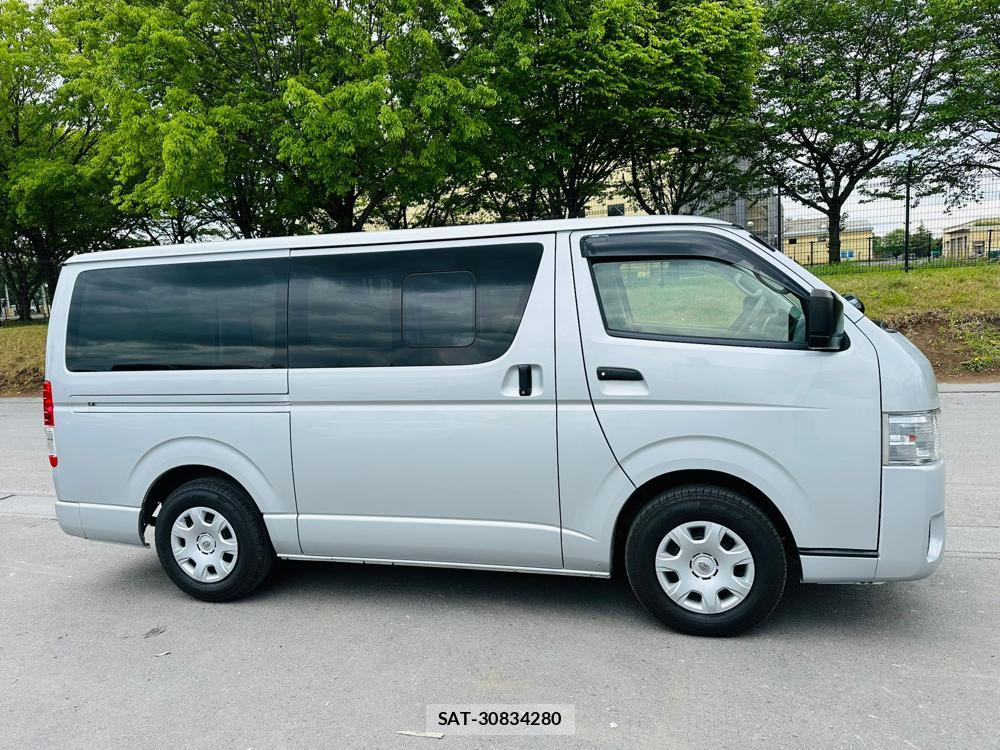 Toyota HIACE VAN 2020 6544239-5