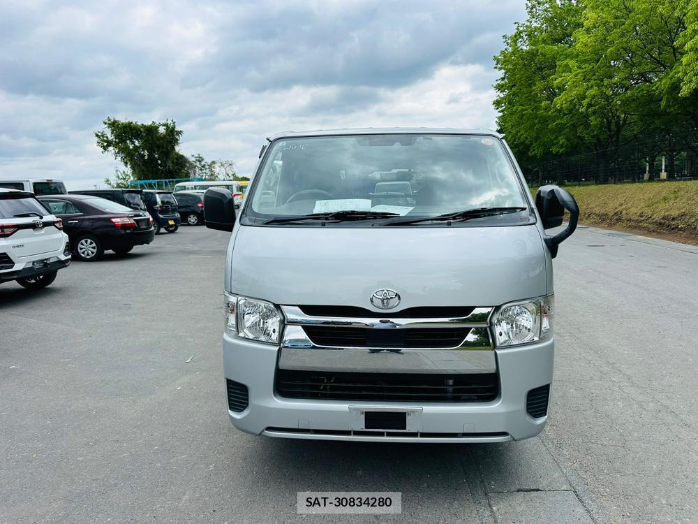 Toyota HIACE VAN 2020 6544239-7