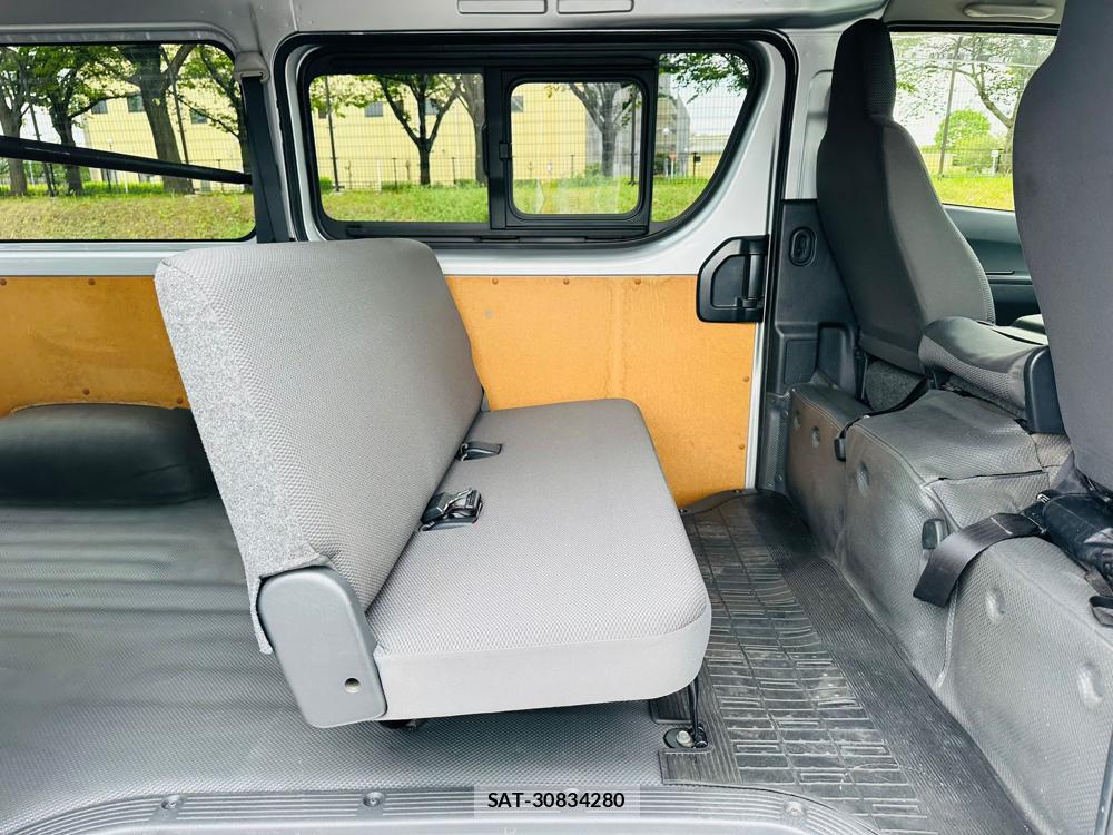 Toyota HIACE VAN 2020 6544239-8