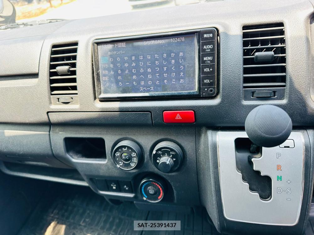 Toyota HIACE VAN 2020 6665809-17