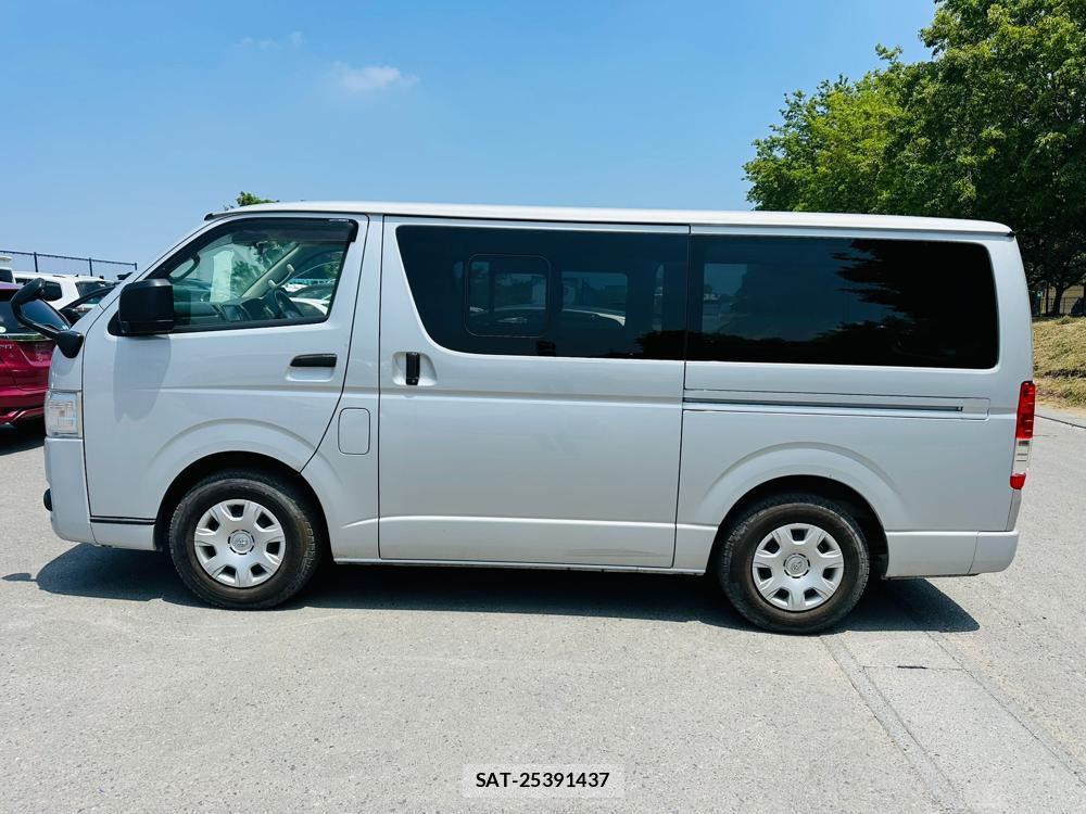 Toyota HIACE VAN 2020 6665809-1