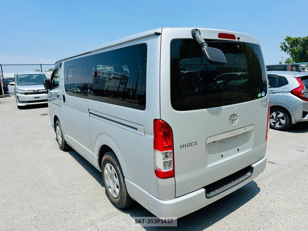 Toyota HIACE VAN 2020 6665809-2