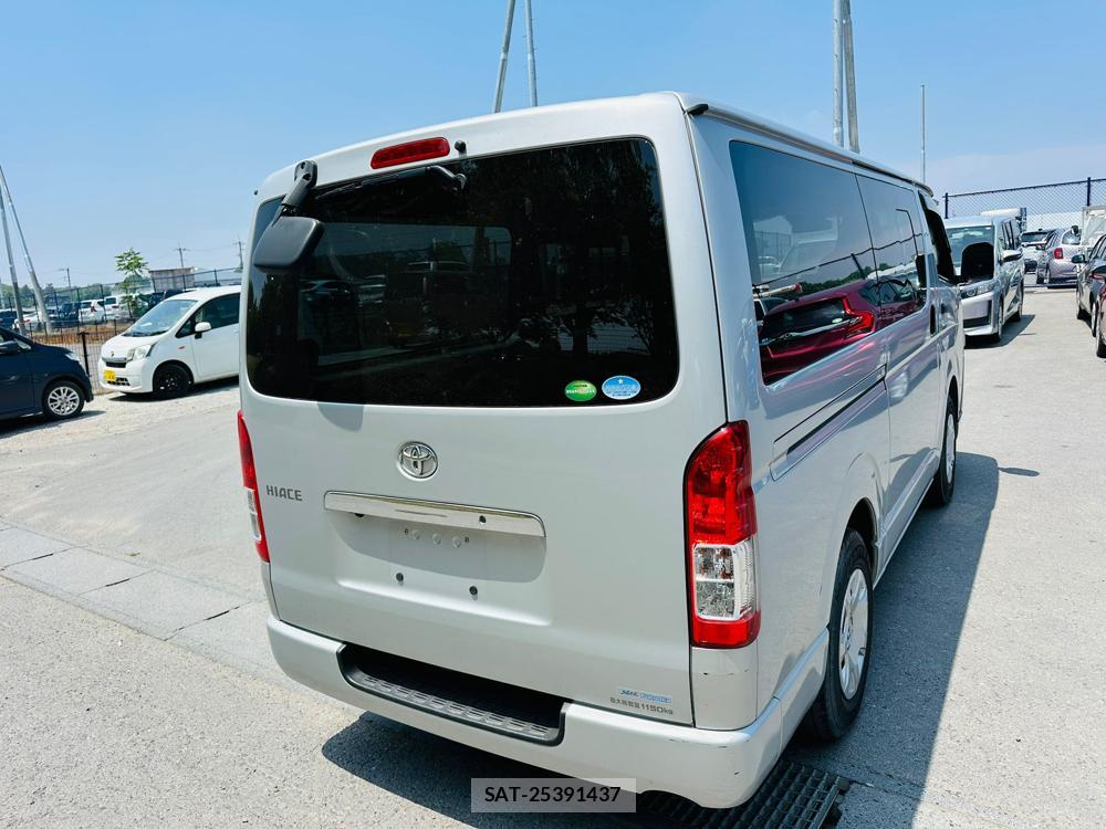 Toyota HIACE VAN 2020 6665809-4