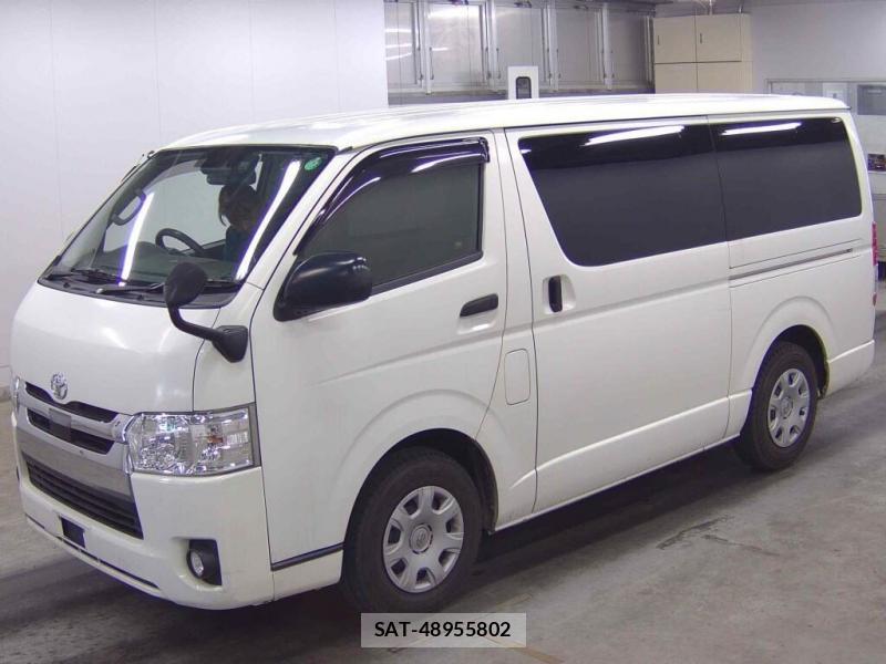 Toyota  2019 7263039-3