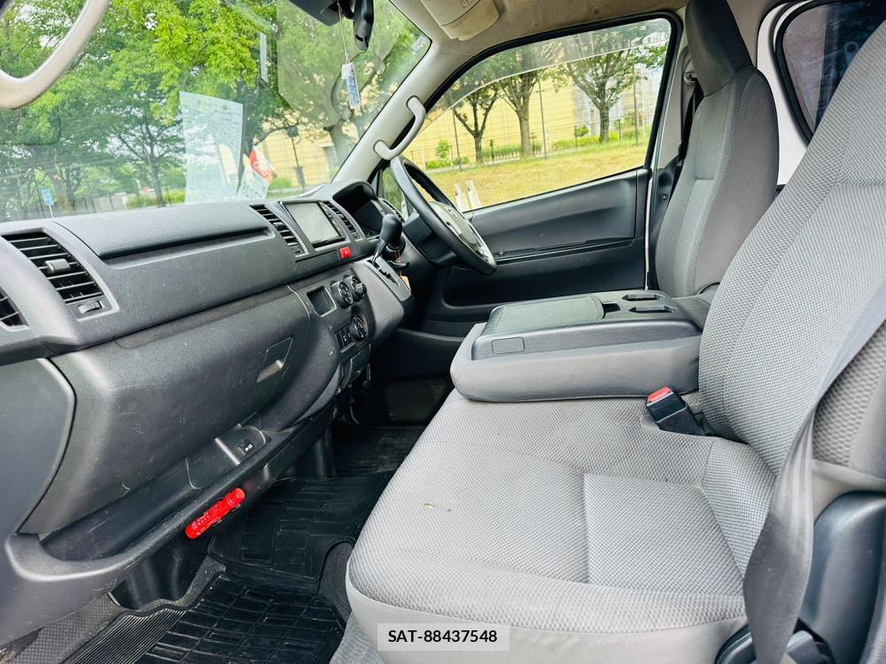 Toyota HIACE VAN 2020 7175252-10