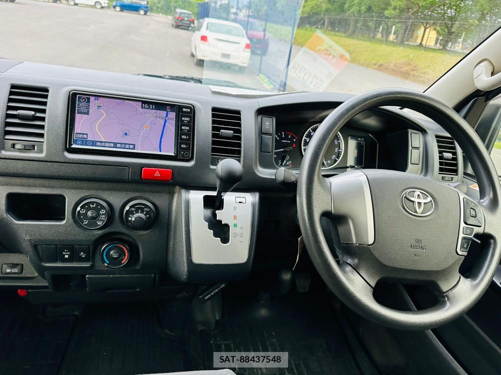 Toyota HIACE VAN 2020 7175252-13