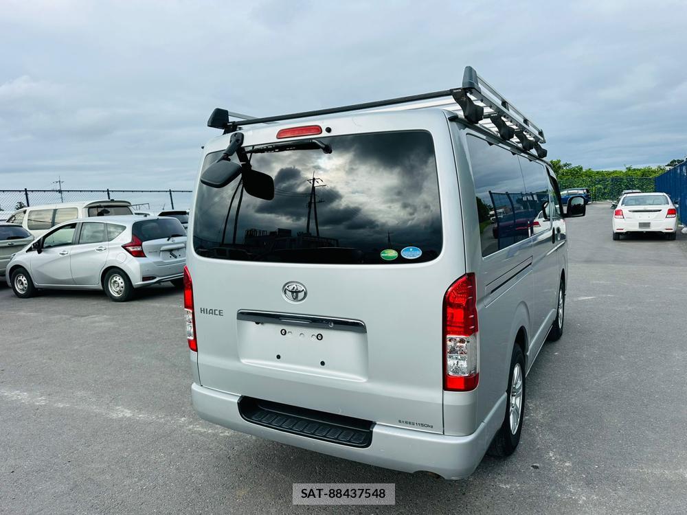 Toyota HIACE VAN 2020 7175252-4
