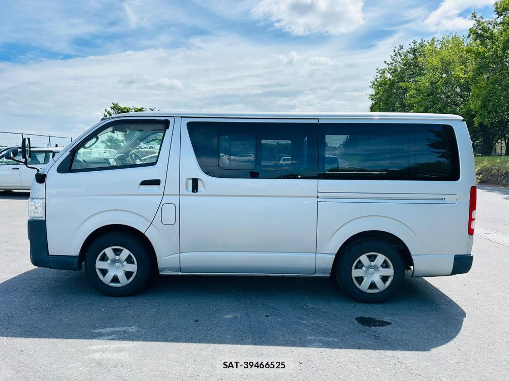 Toyota HIACE VAN 2020 7175257-1