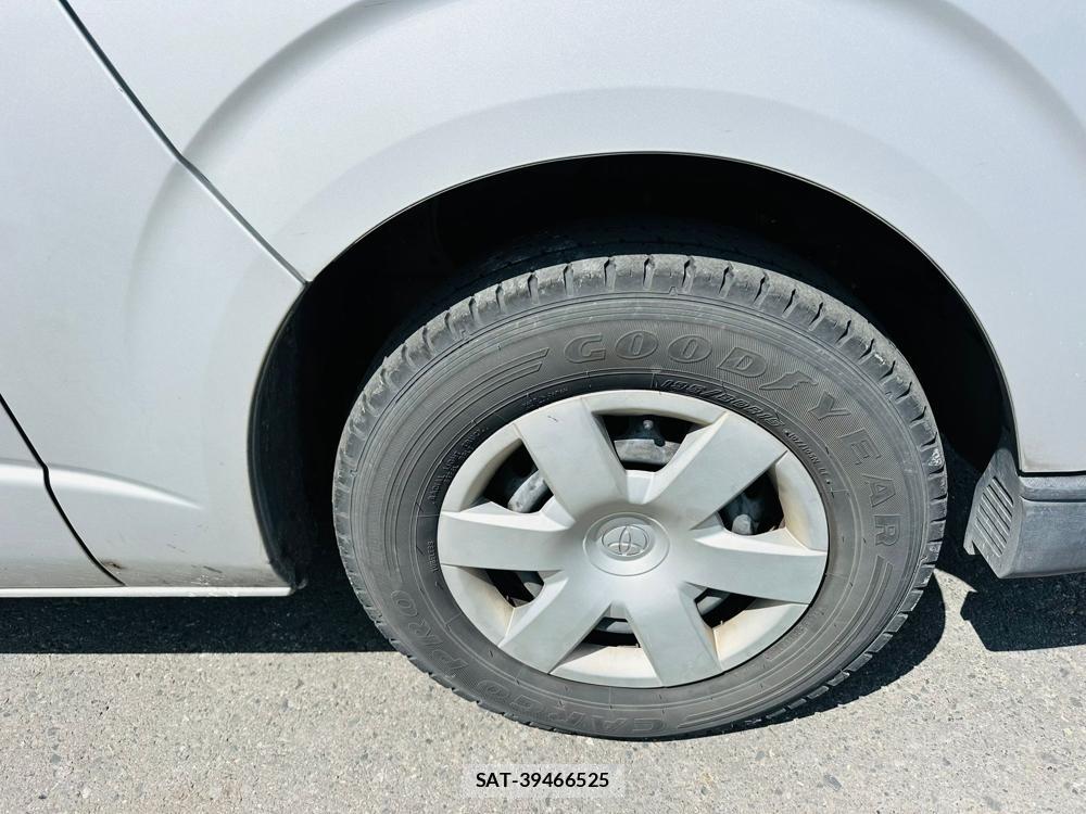 Toyota HIACE VAN 2020 7175257-28
