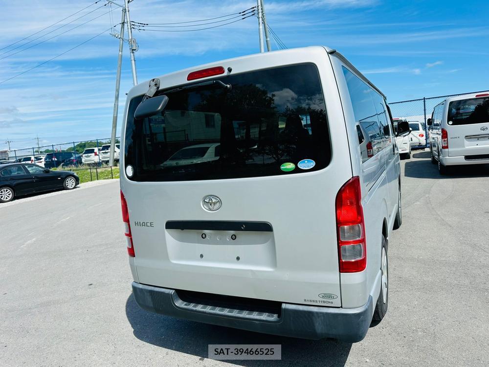 Toyota HIACE VAN 2020 7175257-4