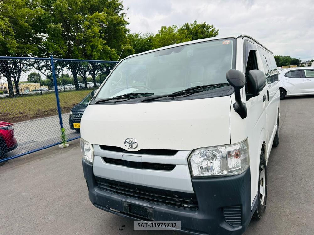 Toyota HIACE VAN 2019 7223074-0