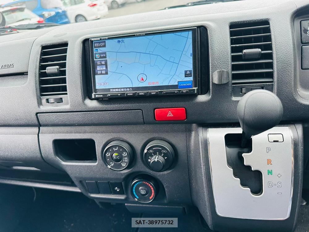 Toyota HIACE VAN 2019 7223074-19
