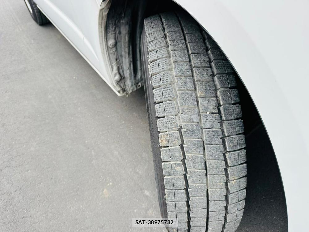 Toyota HIACE VAN 2019 7223074-32