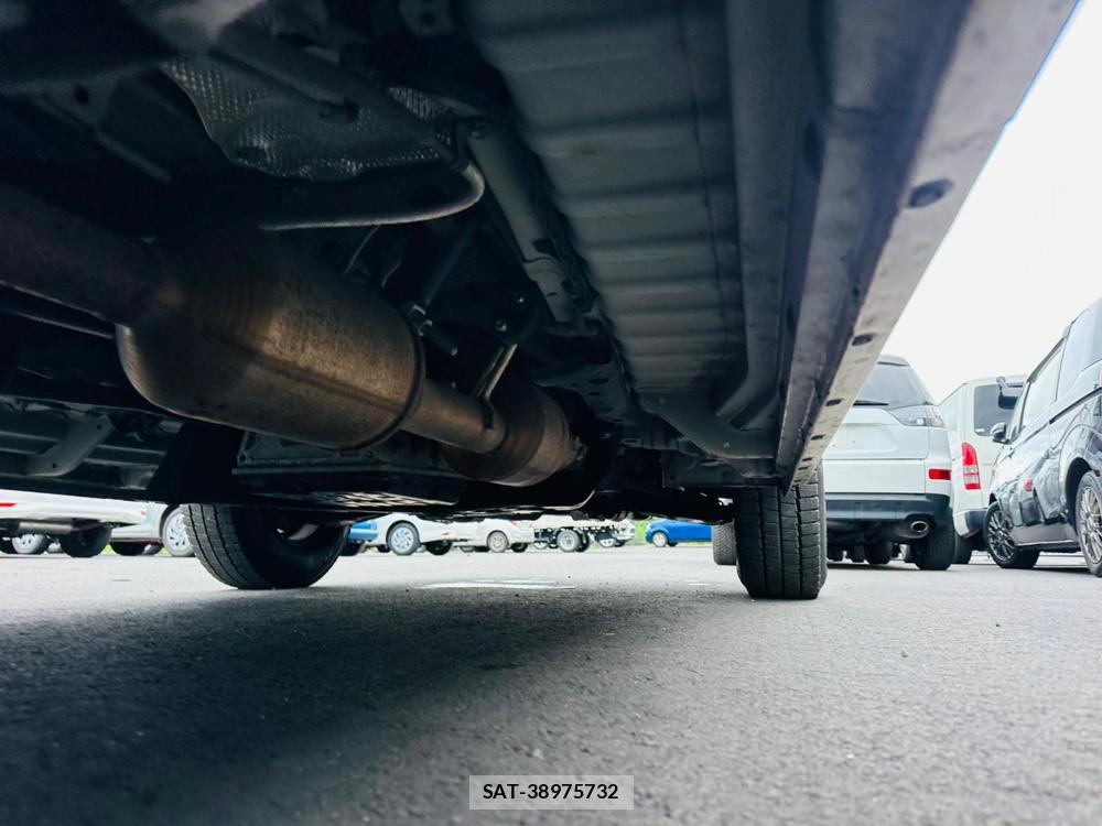 Toyota HIACE VAN 2019 7223074-34