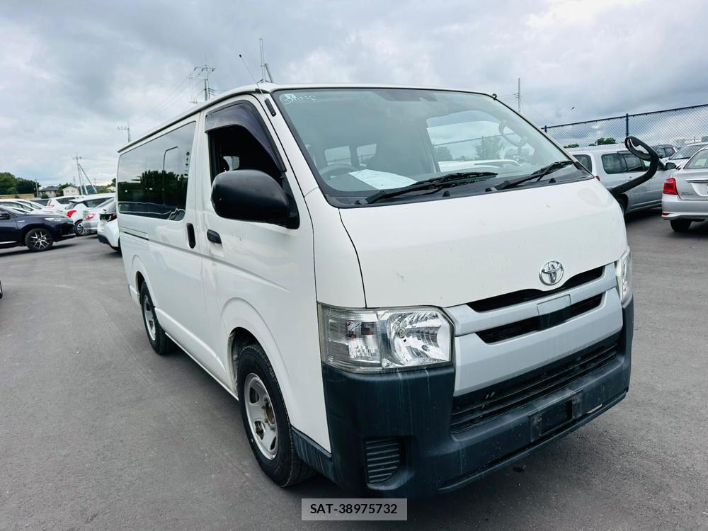 Toyota HIACE VAN 2019 7223074-6