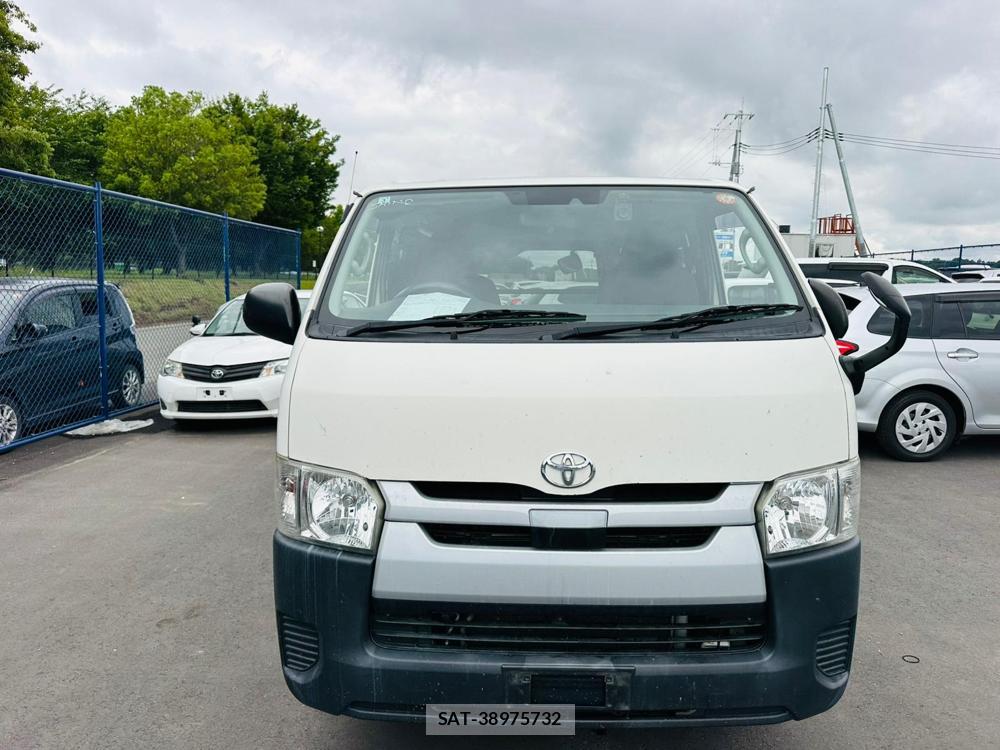 Toyota HIACE VAN 2019 7223074-7