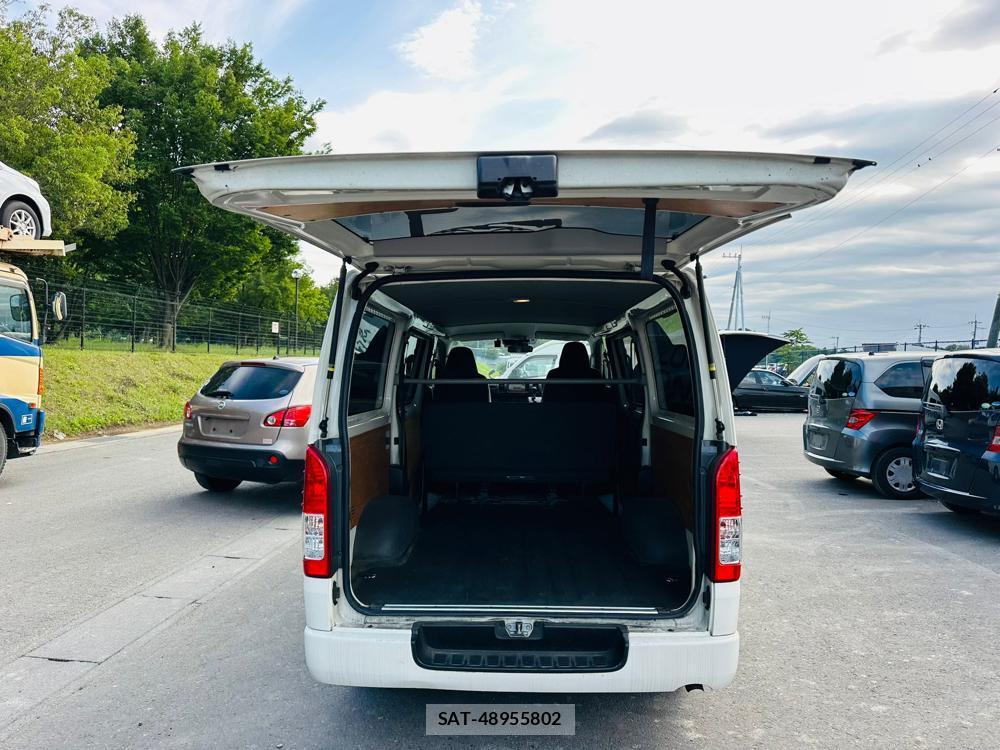 Toyota HIACE VAN 2019 7263039-26