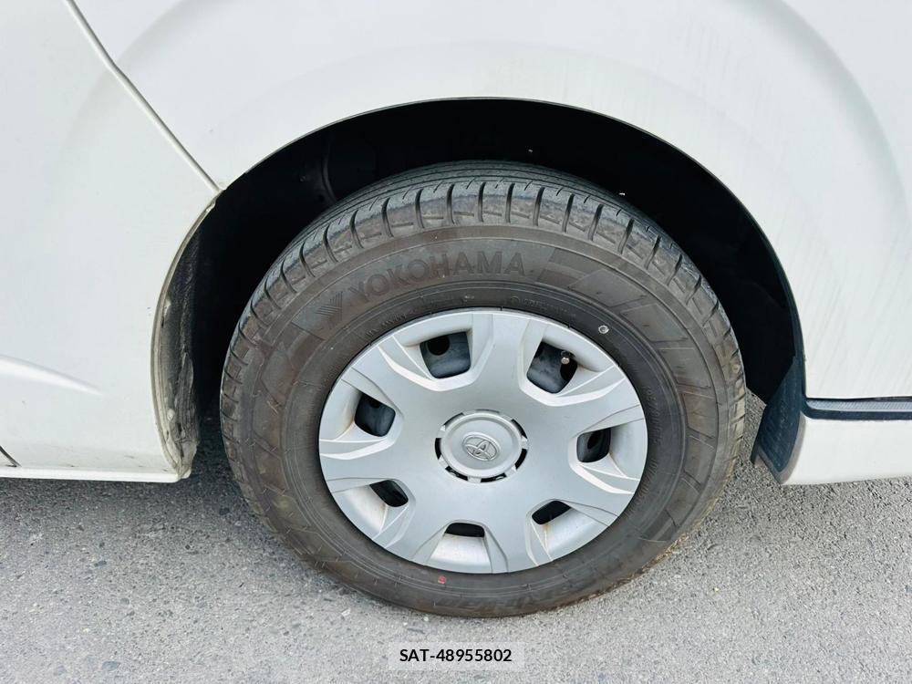 Toyota HIACE VAN 2019 7263039-28
