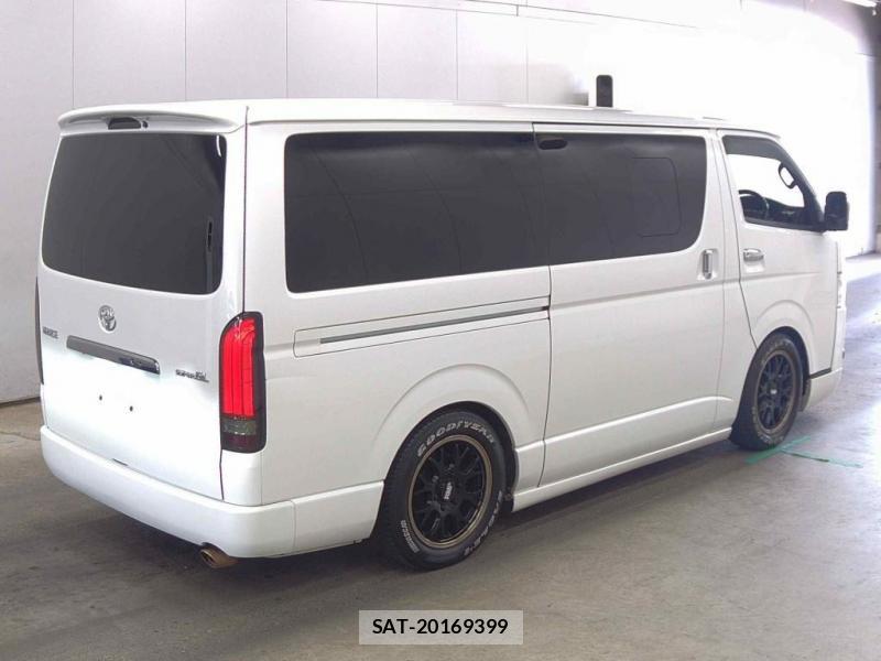 Toyota HIACE VAN 2021-02 7682549-1