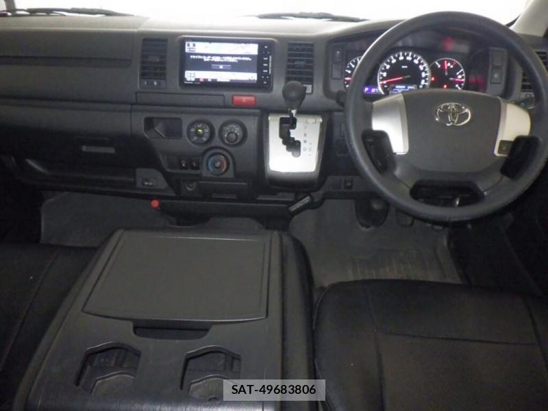 Toyota HIACE VAN 2019-04 8083200-4