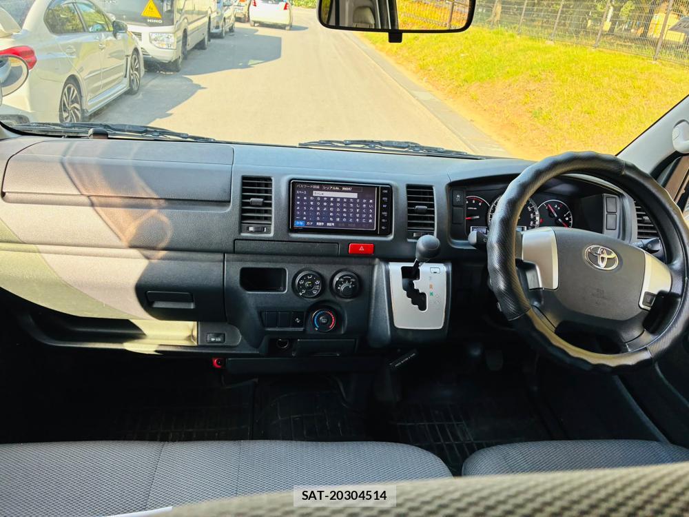 Toyota HIACE VAN 2019-10 8199627-12
