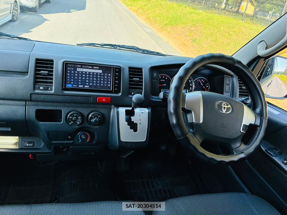 Toyota HIACE VAN 2019-10 8199627-13