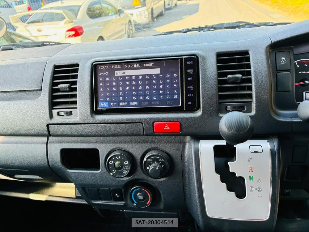 Toyota HIACE VAN 2019-10 8199627-19