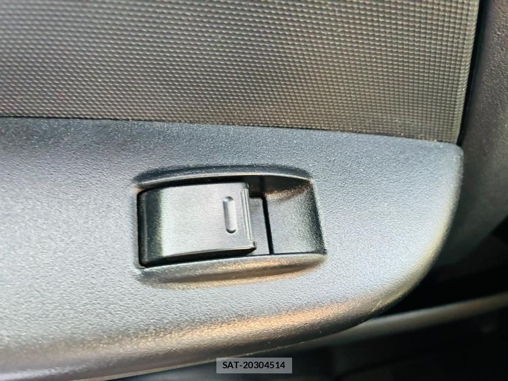 Toyota HIACE VAN 2019-10 8199627-23