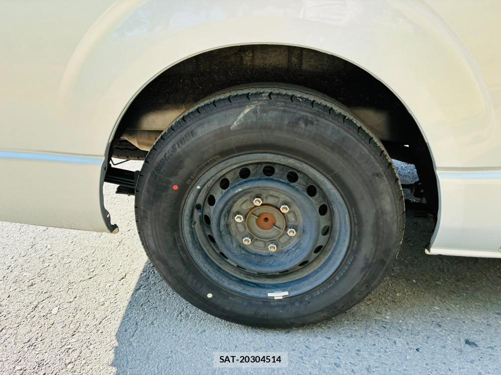 Toyota HIACE VAN 2019-10 8199627-27