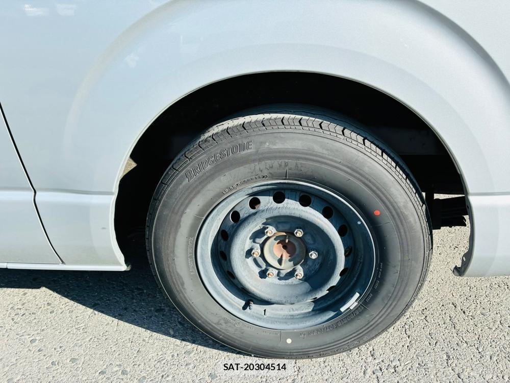Toyota HIACE VAN 2019-10 8199627-30