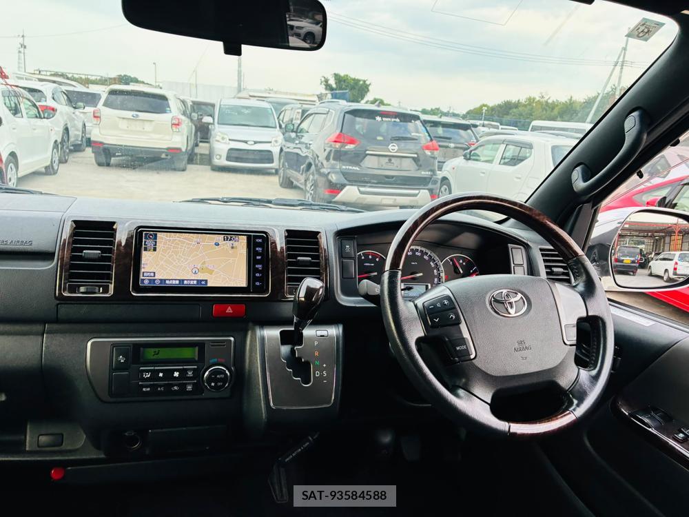 Toyota HIACE VAN 2019-06 8160955-13
